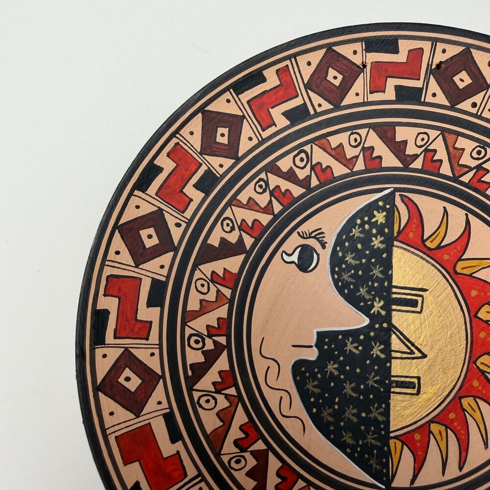 VTG Peruvian Andean Style Inti Sun Mama Quilla Moon Hand Painted Wood Plate 6" - Picture 3 of 6